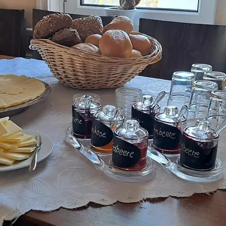 Haus Flora 3*